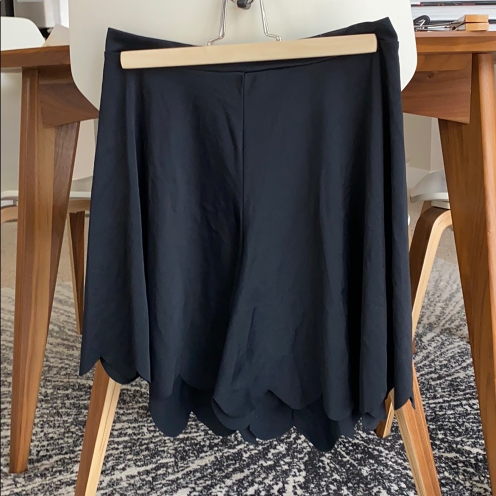 Blackmilk scallop hem shorts